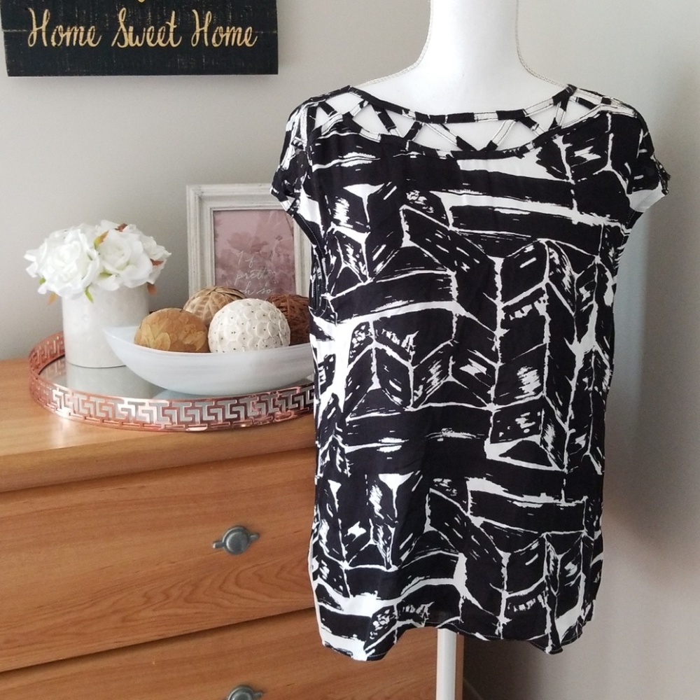 Ella Moss cut out blouse